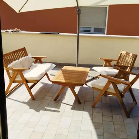 A Terrace For Two 아파트 *